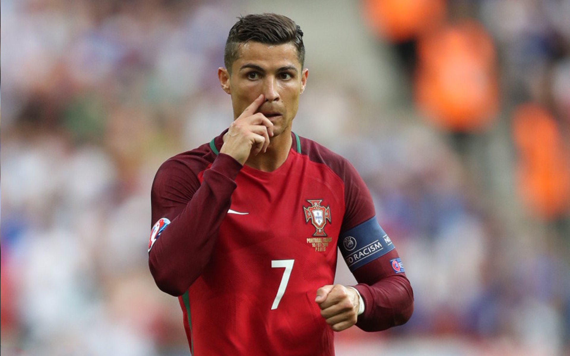 在时间的褶皱里，德容用一次转身，为黄金一代的尾声画上了独一无二的注脚